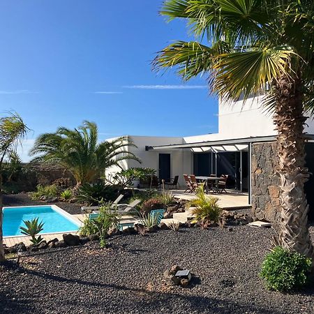 Majanicho Rock - Villa With Heated Pool 拉哈雷斯 外观 照片