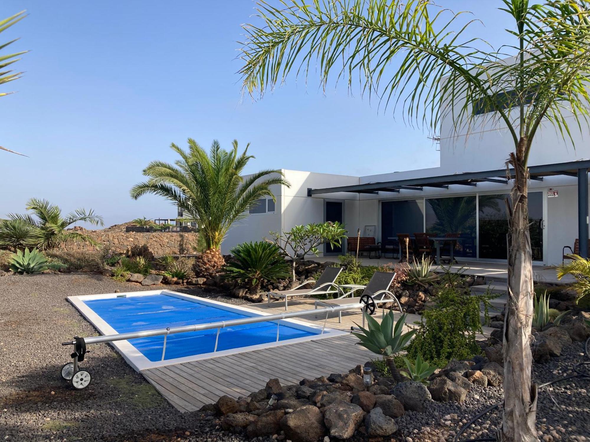 Majanicho Rock - Villa With Heated Pool 拉哈雷斯 外观 照片